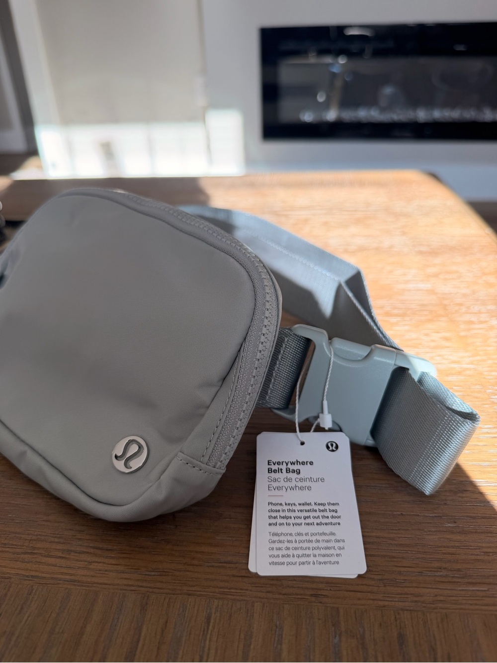 🤍NWT Lululemon Everywhere 
Belt Bag-Silver Drop🤍